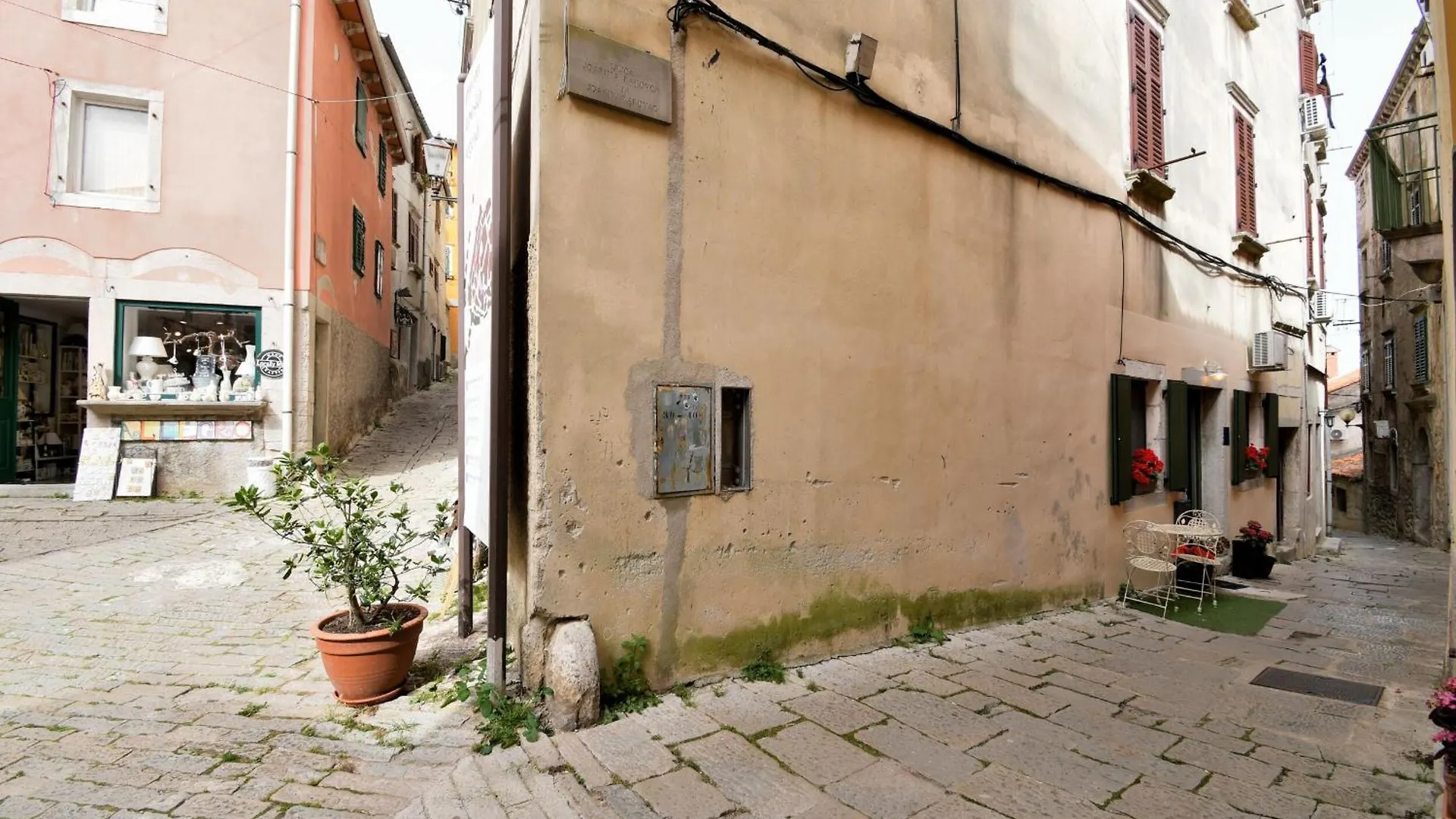 Apartment Leprin Labin  Croatia
